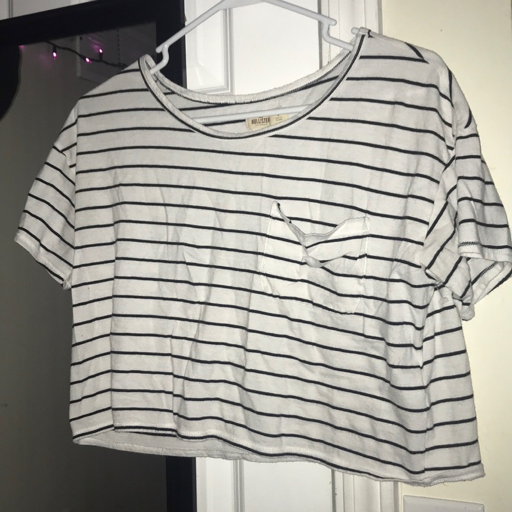 Hollister black and white crop top
